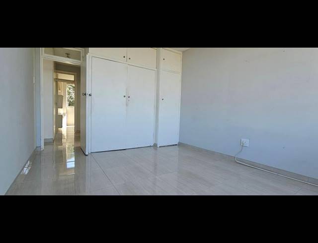 2 BEDROOM APARTMENT FOR SALE IN ESSENWOOD